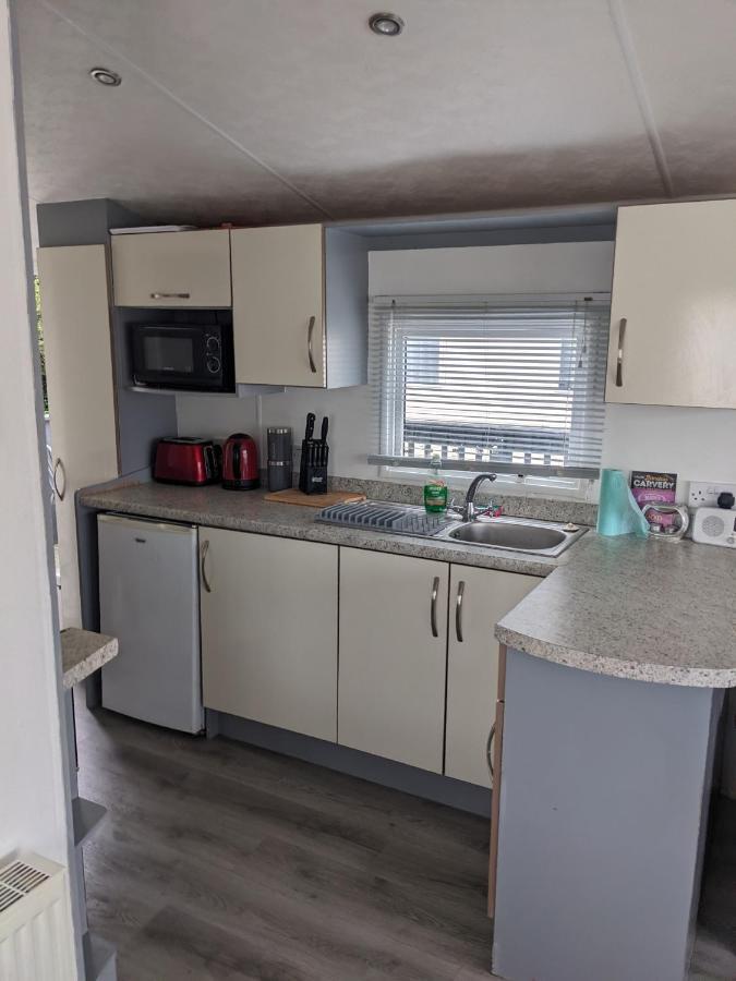 Static Caravan On Lady'S Mile Holiday Park Dawlish Exterior photo